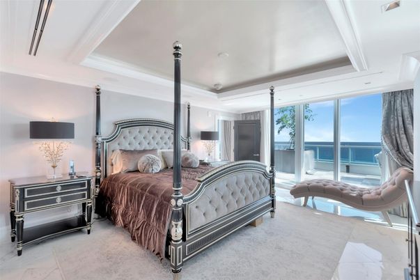 Bedroom, Interior, Marble, Recessed Lighting, Water