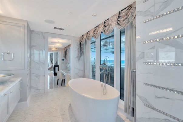 Bathroom, Free Standing Baths, Interior, Marble Walls, Water