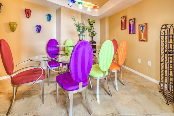 Dining room, Interior