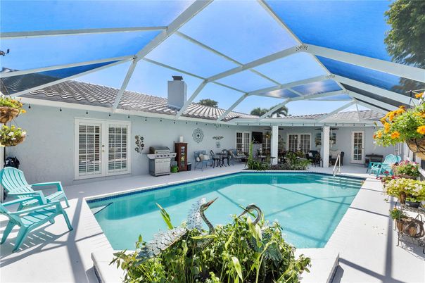 Glass Ceilings, Interior, Pool, Sun Room