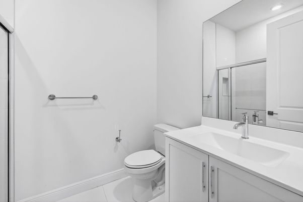Bathroom, Interior, Recessed Lighting