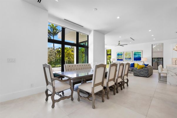 Dining room, Interior, Living room, Recessed Lighting
