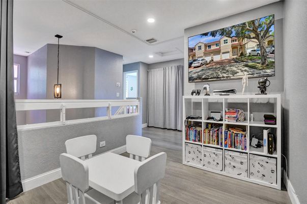 Interior, Pendant Lights, Recessed Lighting, Wood Texture Flooring
