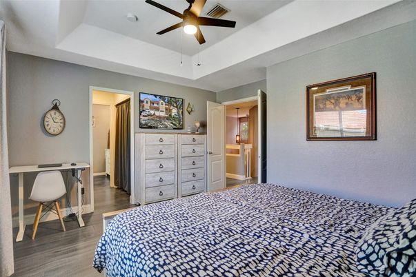 Bedroom, Home Office, Interior, Wood Texture Flooring