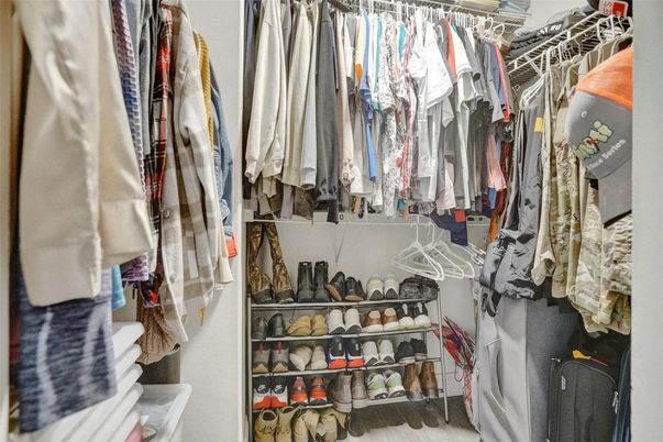 Interior, Walk-in Closets