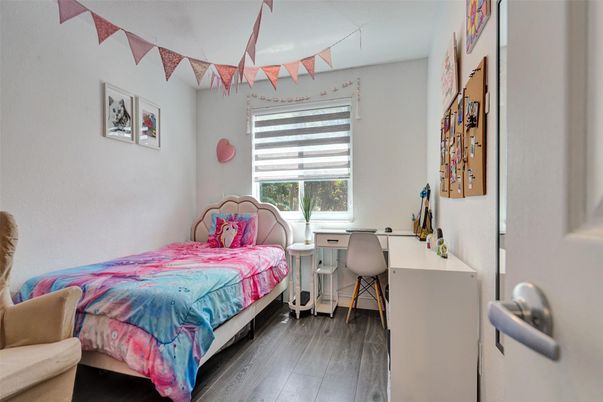 Bedroom, Home Office, Interior, Wood Texture Flooring