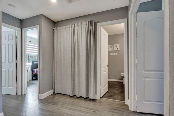 Bathroom, Interior, Recessed Lighting, Wood Texture Flooring