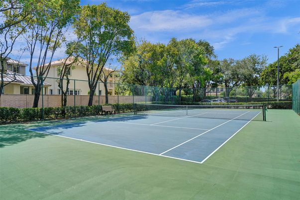 Exterior, Tennis Courts