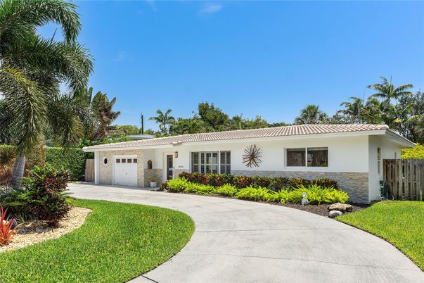 Attached, Backyard, Exterior, Facade, Ranch