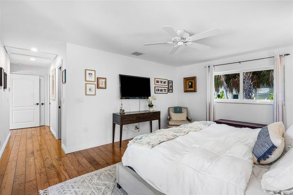 Bedroom, Interior, Recessed Lighting, Wood Texture Flooring