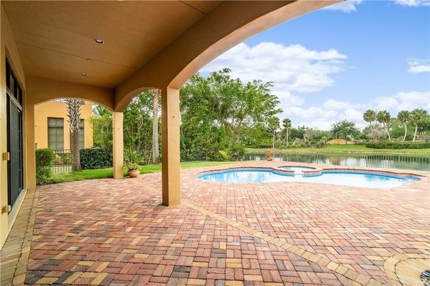 Exterior, Pool, Water