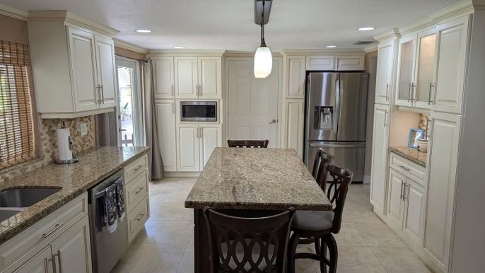 Interior, Kitchen, Pendant Lights, Recessed Lighting, Stainless Steel Appliances