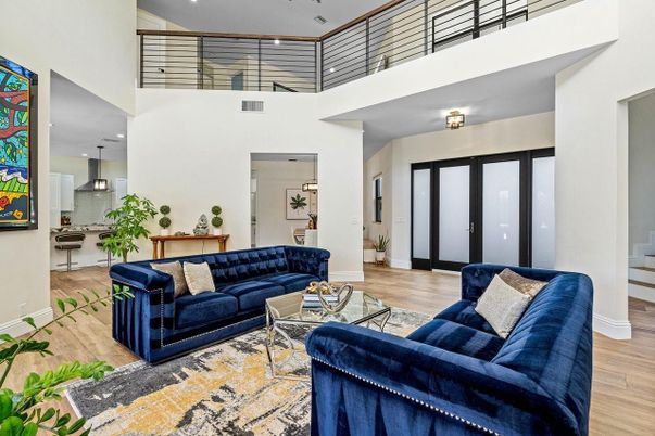 Interior, Living room, Pendant Lights, Recessed Lighting, Wood Texture Flooring