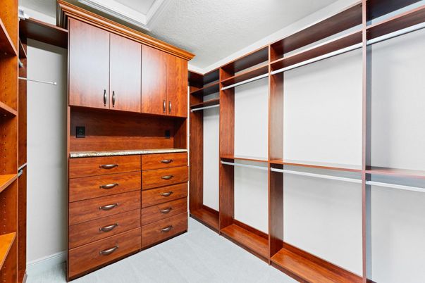 Interior, Walk-in Closets