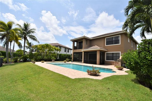 Backyard, Exterior, Pool
