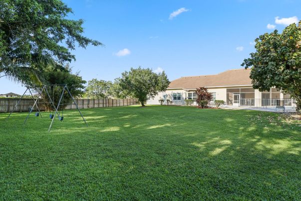 Backyard, Exterior, Playground