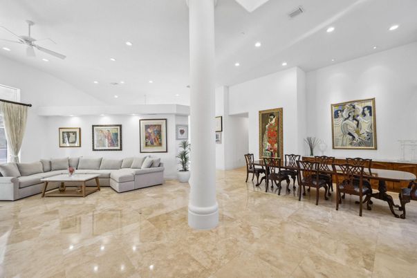 Dining room, Interior, Living room, Recessed Lighting