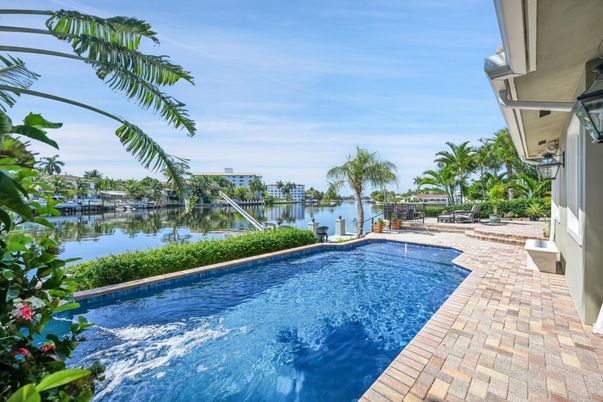 Exterior, Pool, Water