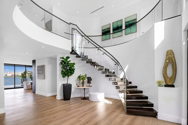 Interior, Recessed Lighting, Water, Wood Texture Flooring