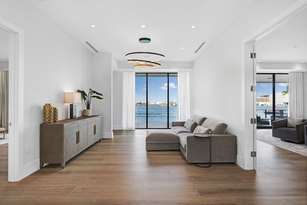 Interior, Living room, Pendant Lights, Recessed Lighting, Water, Wood Texture Flooring