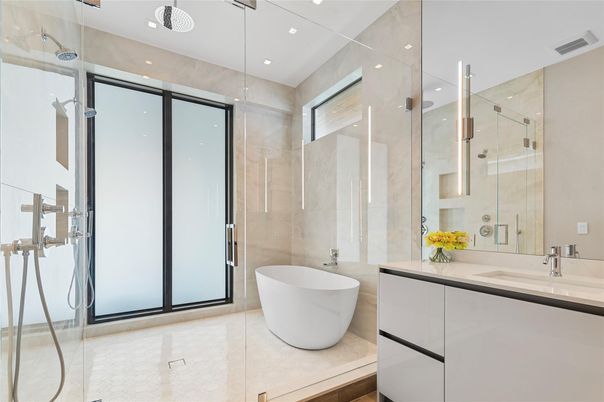 Bathroom, Dual Sink Vanities, Free Standing Baths, Glass Shower, Interior, Recessed Lighting