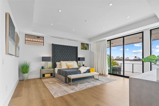 Bedroom, Interior, Recessed Lighting, Water, Wood Texture Flooring