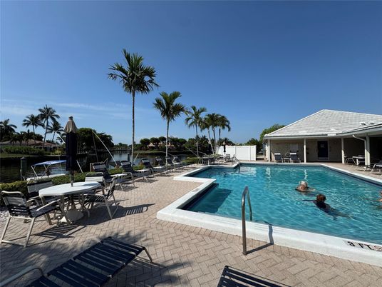 Exterior, Pool, Water