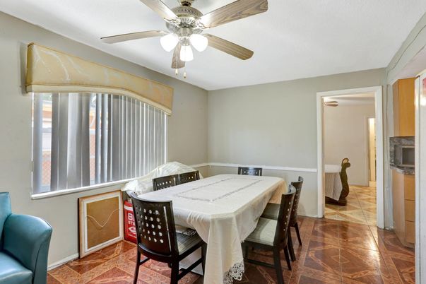 Dining room, Interior