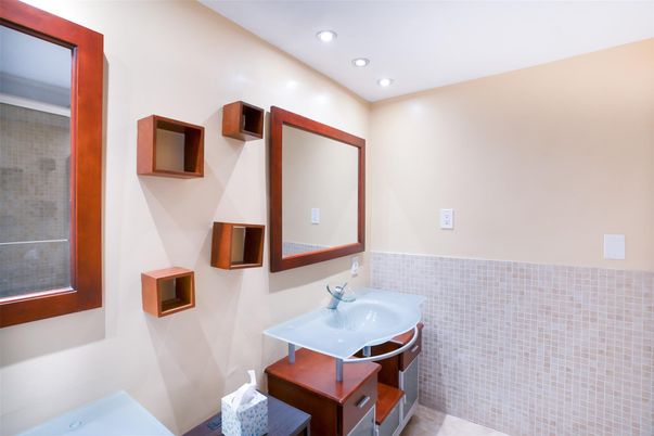 Bathroom, Interior, Recessed Lighting