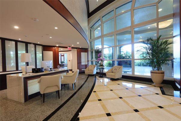 Dining room, Interior, Recessed Lighting