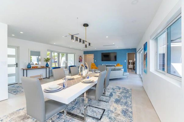 Dining room, Interior, Living room, Pendant Lights, Recessed Lighting