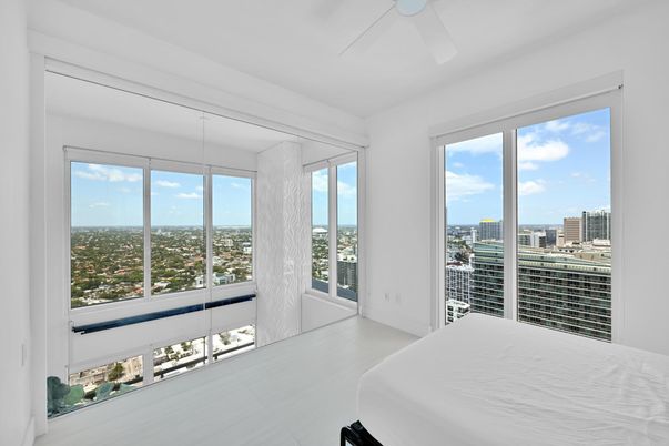 Bedroom, Interior, Water