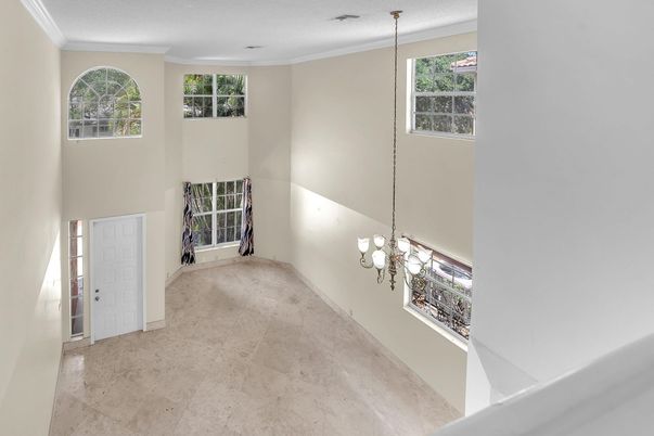 Chandelier, Empty room, Interior