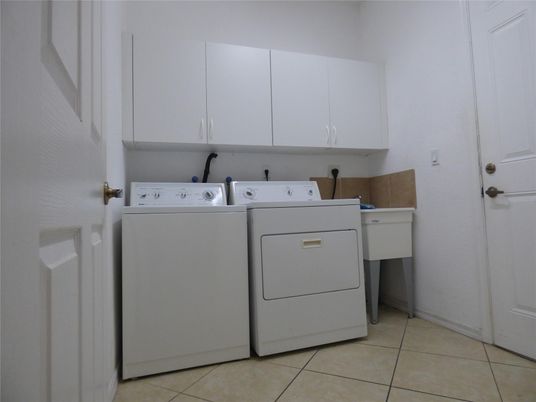 Interior, Washer