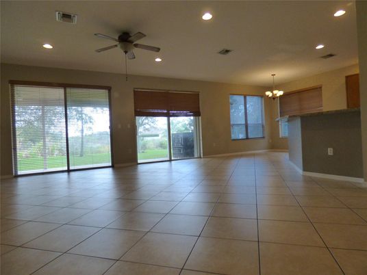 Chandelier, Empty room, Interior, Recessed Lighting