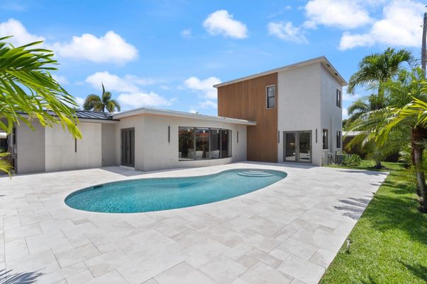 Exterior, Pool