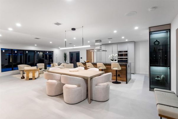 Dining room, Interior, Kitchen, Living room, Pendant Lights, Recessed Lighting, Stainless Steel Appliances