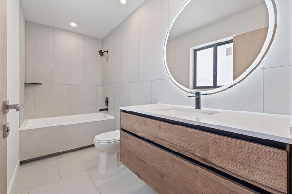 Bathroom, Interior, Recessed Lighting