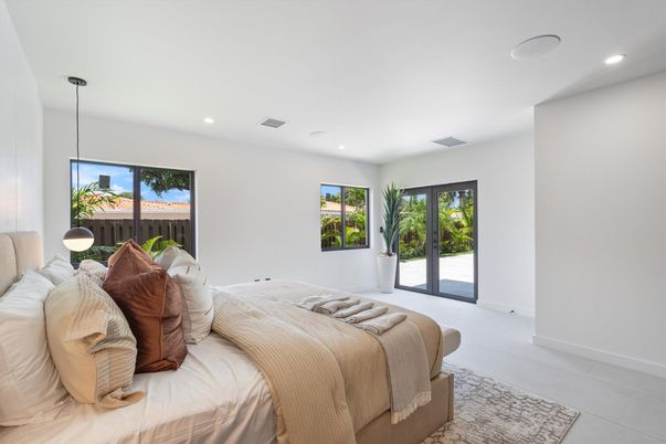 Bedroom, Interior, Pendant Lights, Recessed Lighting