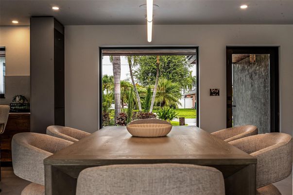 Dining room, Interior, Recessed Lighting