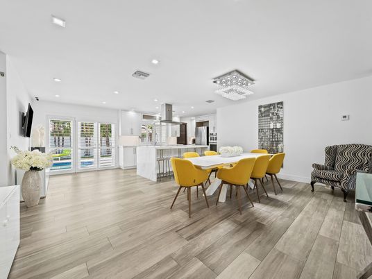 Chandelier, Dining room, Interior, Kitchen, Recessed Lighting, Wood Texture Flooring