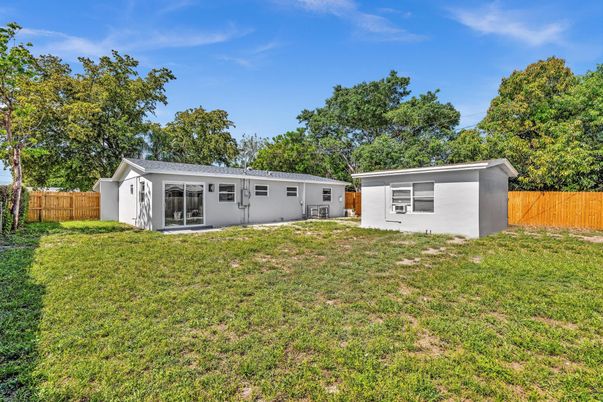 Backyard, Exterior