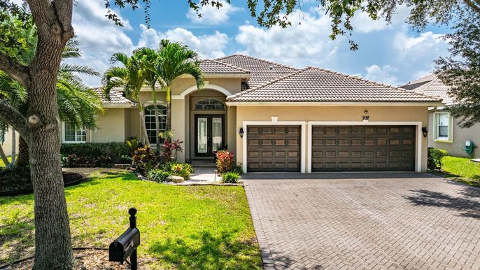 Attached, Backyard, Exterior, Facade, Mediterranean
