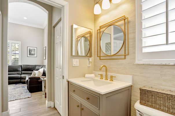 Bathroom, Interior, Living room, Recessed Lighting, Wood Texture Flooring
