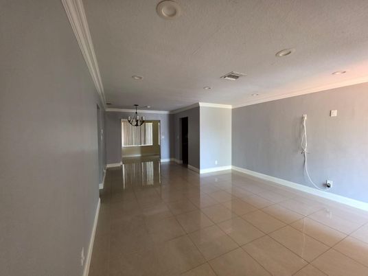 Empty room, Interior, Pendant Lights, Recessed Lighting