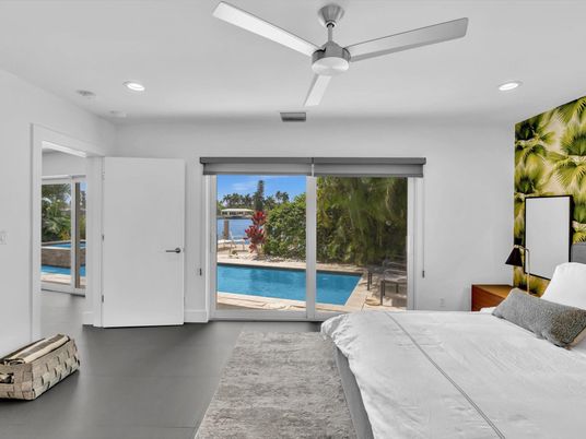 Bedroom, Interior, Recessed Lighting, Water