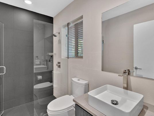Bathroom, Interior, Recessed Lighting
