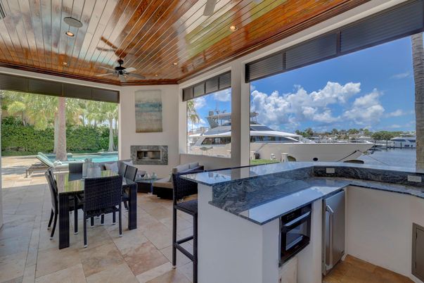 Exterior, Fireplace, Pool, Recessed Lighting, Water