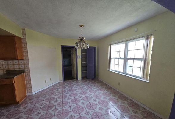 Chandelier, Empty room, Interior, Pendant Lights