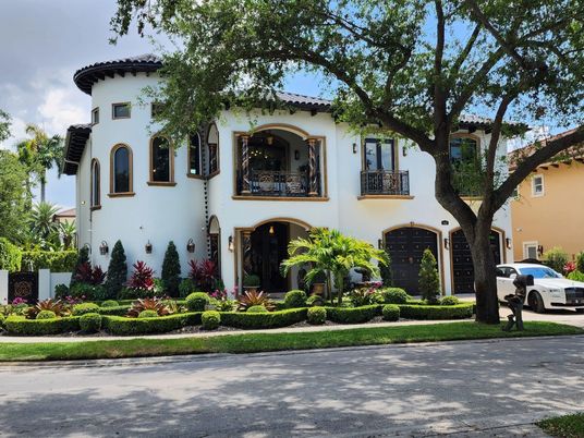 Exterior, Facade, Spanish Mediterranean